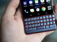 BlackBerryKEY2LE图像呈现泄漏的蓝色变体