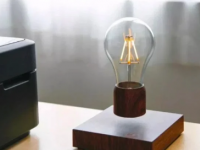 结合顶尖科学和现代设计Volta在其底座和灯泡之间产生电磁场