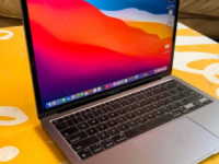  2020年Apple MacBook交易 