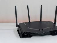  Netgear以其Nighthawk Pro游戏路由器和SX10 LAN交换机为目标用户 