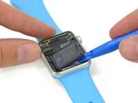  苹果手表的电池续航能力差可能要归咎于艾夫的设计团队 