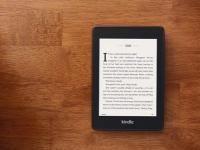  亚马逊推出Kindle电子书阅读器 