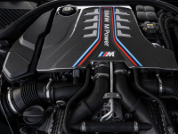  BMW M8 GranCoupé加上竞赛车型揭晓 
