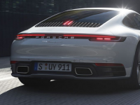  保时捷推出全新的基础全轮驱动911Carrera4车型 