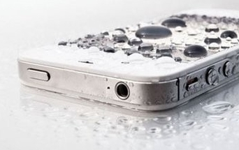 iPhone掉水里如何紧急处理？手机掉水里怎么办？