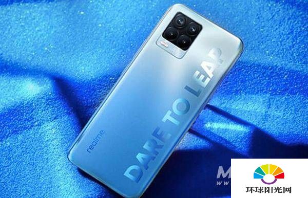 Realme8pro和Realme8的区别是什么-哪款手机更值得入手参数对比